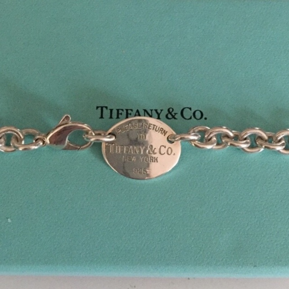 Classic Please Return to Tiffany & Co. oval choker